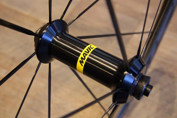 美品! MAVIC COSMIC PRO CARBON SL UST ホイールセット 買取入荷！