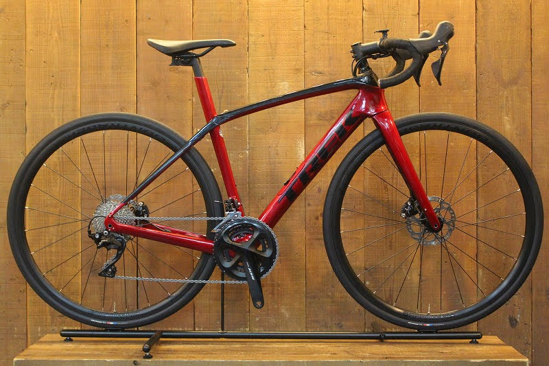 トレック ロードバイク 色レッド 赤 - 自転車