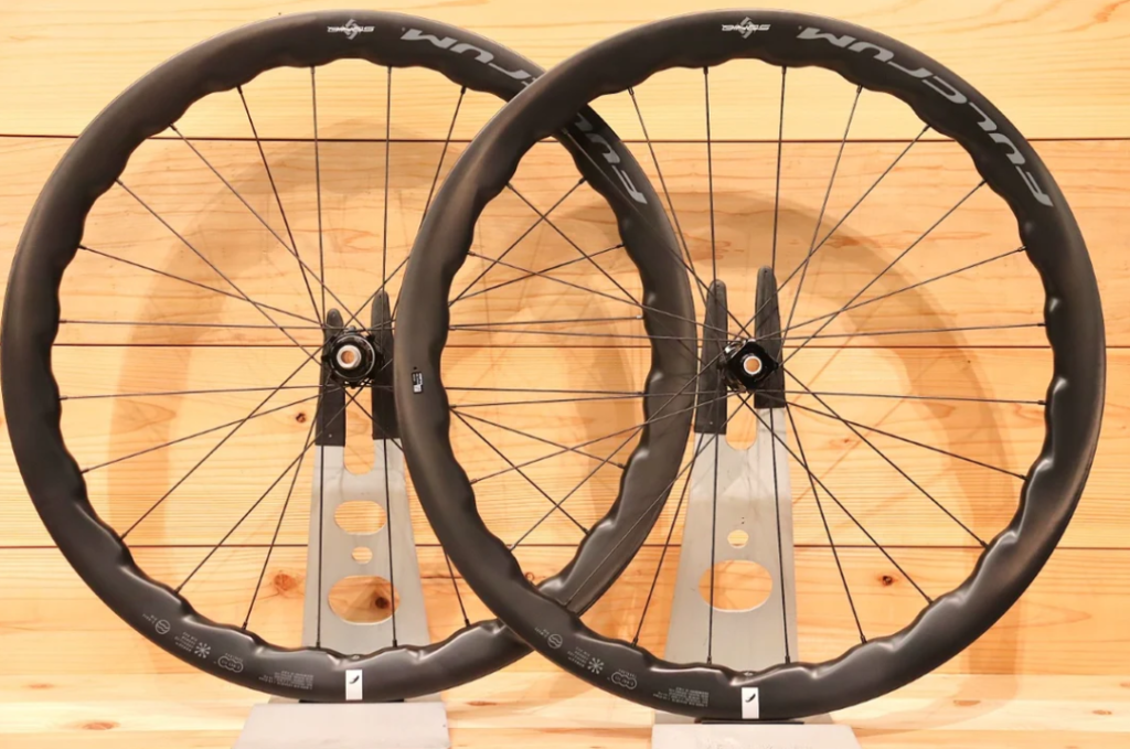 フルクラム FULCRUM ソニック SONIC 42 チューブレス カーボン